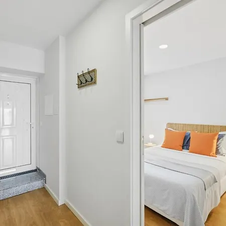 아파트 Sunny House With Private Terrace 빌라노바데가이아